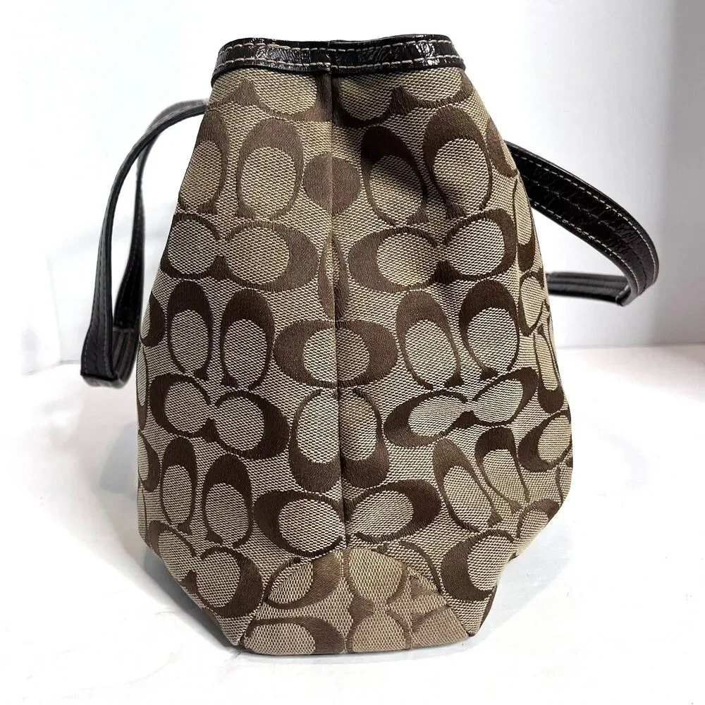 Coach Soho Vtg Signature 